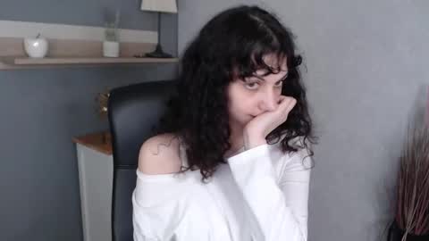 mirarose87 live stream