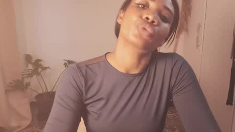 miss_benz stream preview