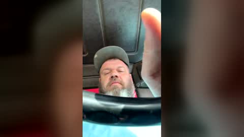 momsloveing live stream