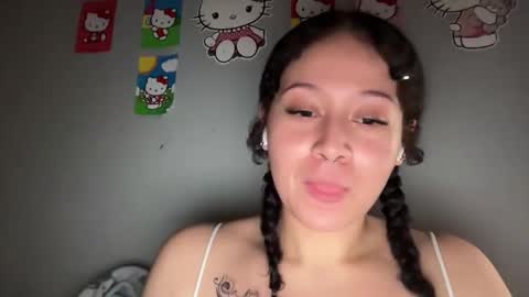 moomies live stream