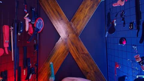 mranii_queen_bdsm_ live stream