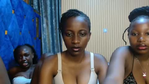 myra_shea_ stream preview