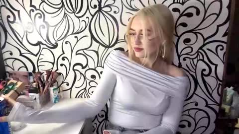 nadiaknake stream preview