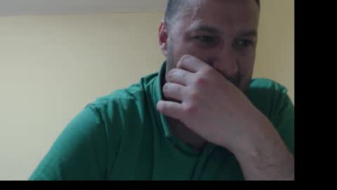 nadir_sinz stream preview