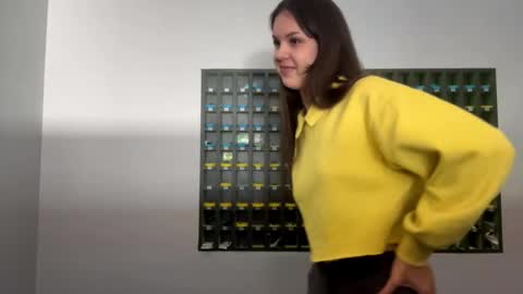 naidahuntzinger live stream