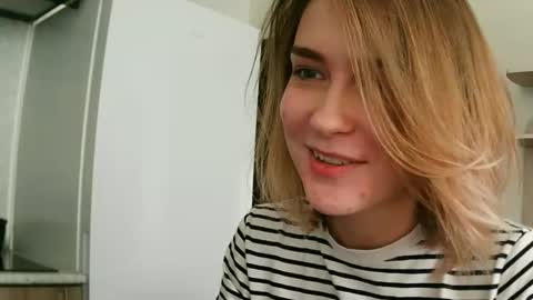 natali_bright stream preview