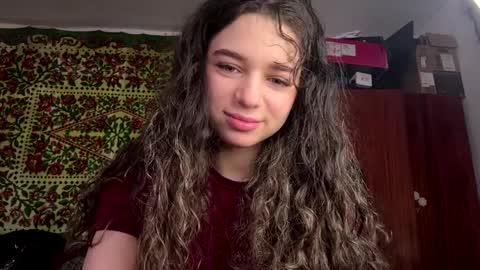 nelliezhu live stream