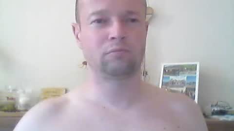 nick1990b stream preview