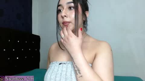 nicolle_sabinas stream preview