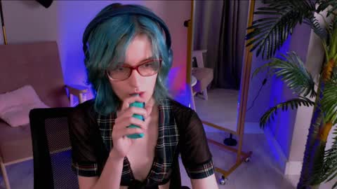 nika_miu stream preview