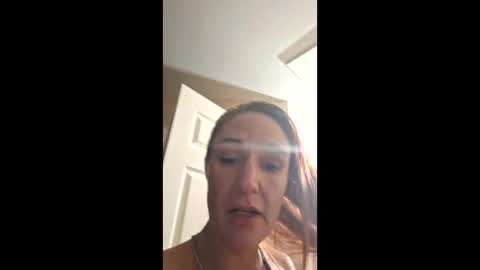 nikkistayswet245024 stream preview