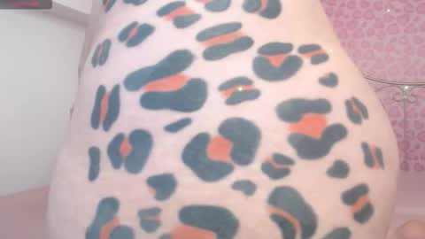 nina_harpper_ stream preview