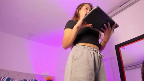 nina_kra stream preview