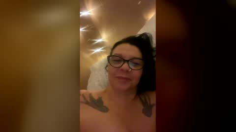 nolagirl099 live stream