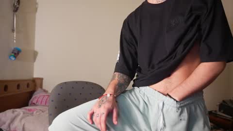 nut_guy stream preview