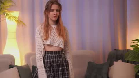 ooopsnaked stream preview