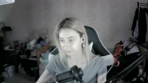 paradise_shade stream preview