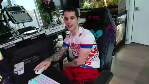pierrefitch stream preview