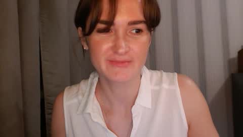 pineapple__mood live stream