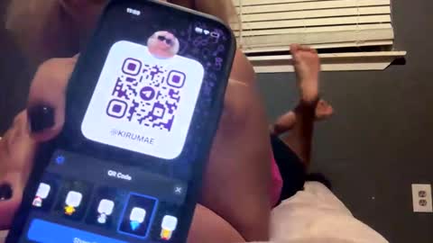 playgirlkira stream preview