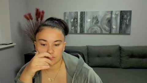 pollyramsey stream preview