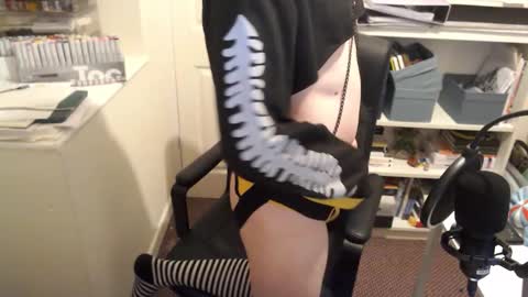 pup_gee stream preview