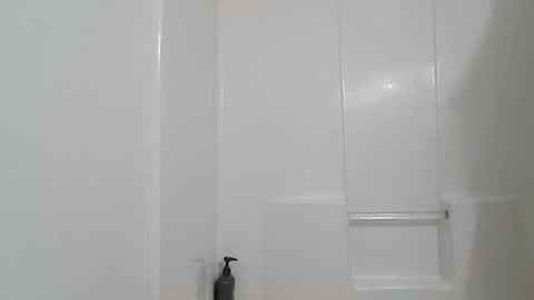 pwussykhat stream preview