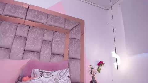 ravenbloodd stream preview