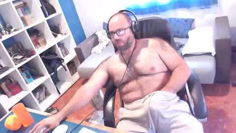 ravingr3d3 stream preview