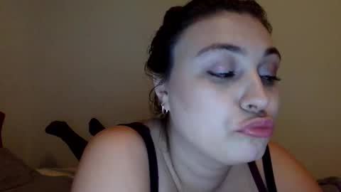 roseskylarr stream preview