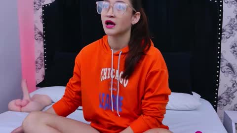 saara_brown stream preview