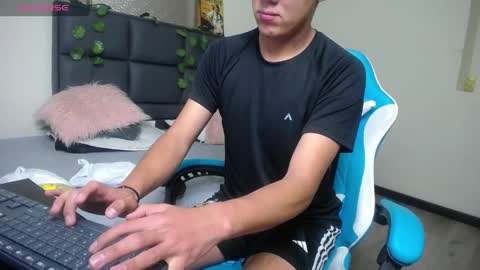 samuel_dark stream preview