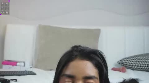 sara_jonesxx stream preview