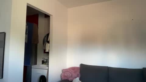 sarabubi live stream