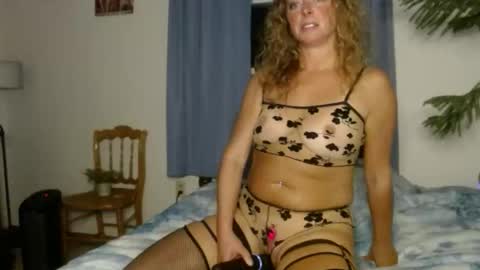 savannahlush stream preview