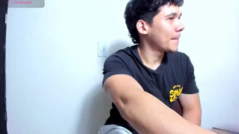 secretstudy_ stream preview