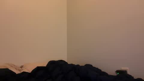 seriously_looking stream preview