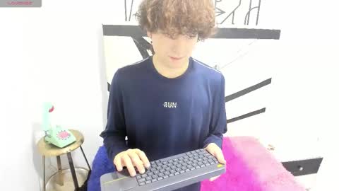 shaw_froste stream preview