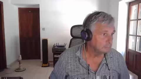 simonthenudist stream preview