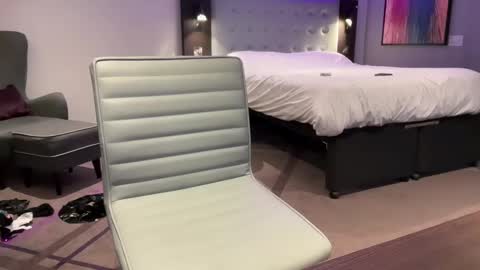 sissylucy94 live stream