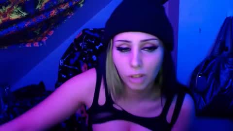 skyee_jisatsu stream preview