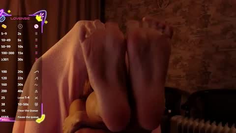 small_emma0 stream preview