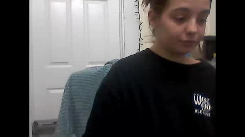 snowbunnie304 stream preview