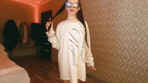 starrymira stream preview