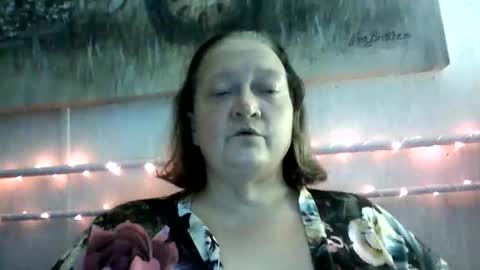 suckerforpain828 stream preview