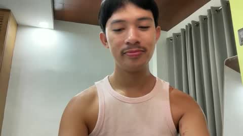 sweetguy102103 live stream