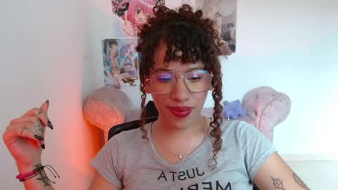 sweetluna_luna stream preview