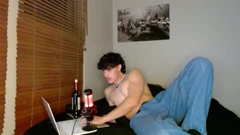 talltatsandhandsome stream preview