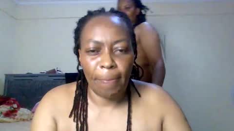 tania_bby stream preview