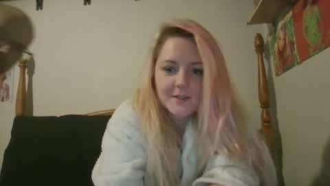 thewhiterabbits777 stream preview